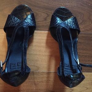 💯 Authentic Givenchy Sandals, Size 38